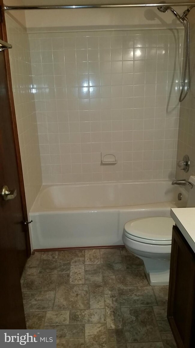 44761 Woodlake Ct unit 2B, California, MD 20619 - photo 7