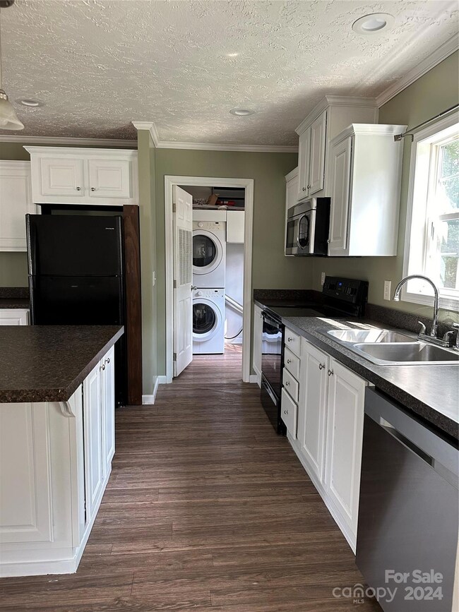 138 Forest Grove Dr unit 36, Statesville, NC 28625 - photo 4