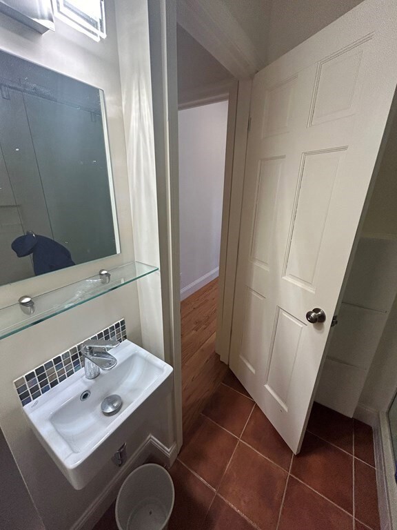 581 Franklin St, Cambridge, MA 02139 - photo 6