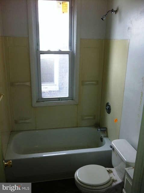 2507 Calverton Heights Ave, Baltimore, MD 21216 - photo 3