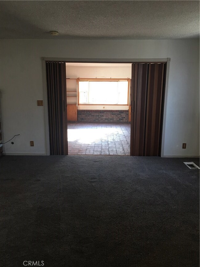 1265 E 5th Ave, Chico, CA 95926 - photo 2