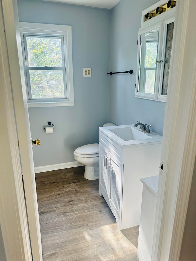 821 Roosevelt Ave, Secaucus, NJ 07094 - photo 7