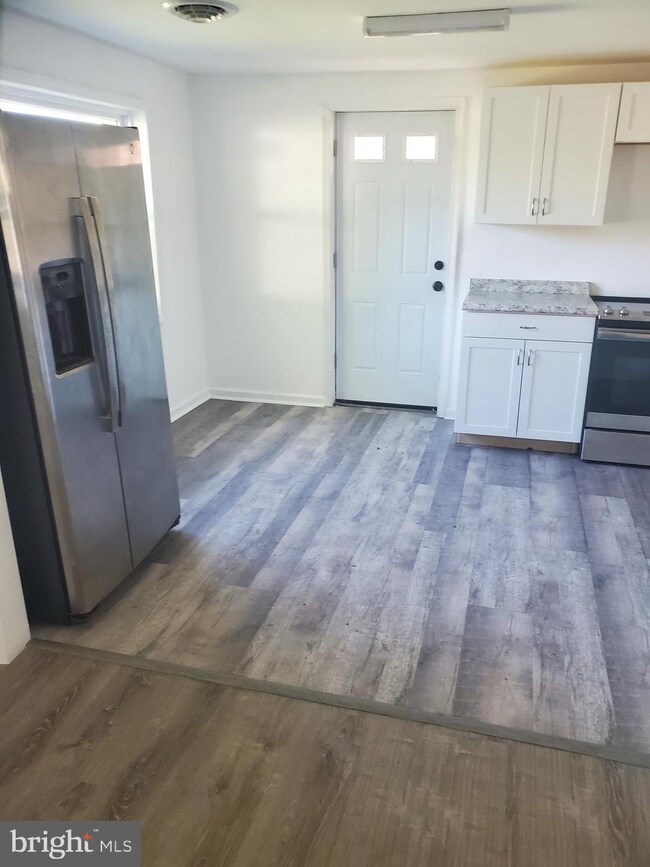 401 Daniel Ln, New Castle, DE 19720 - photo 4