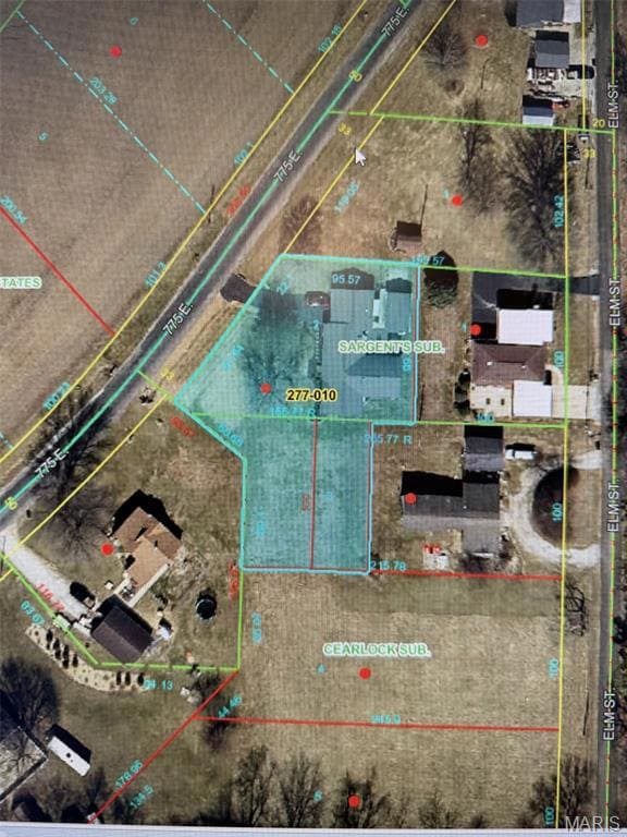 1458 N Carlyle Rd, Vandalia, IL 62471 - photo 2