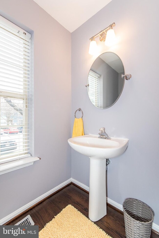 4678 Mews Dr, Owings Mills, MD 21117 - photo 6