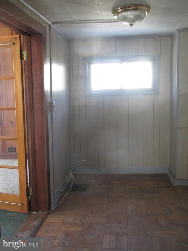 2119 Saint Lukes Ln, Gwynn Oak, MD 21207 - photo 3