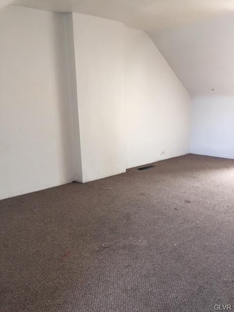 1303 W Wayne St, Allentown, PA 18102 - photo 3