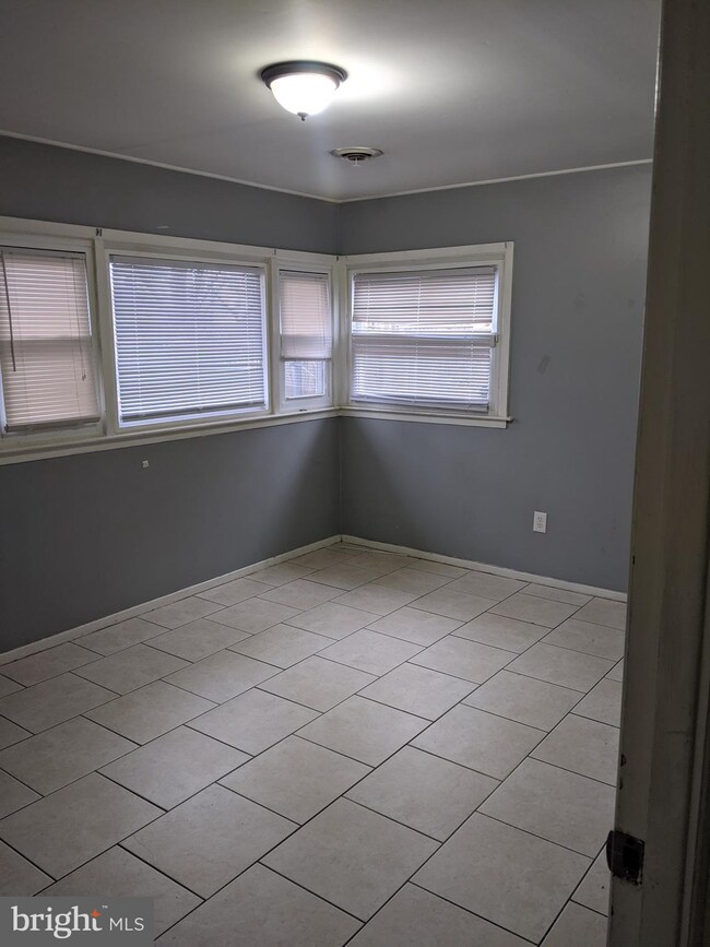 40 Snowflower Ln, Willingboro, NJ 08046 - photo 6