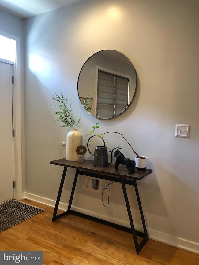 341 Cantrell St, Philadelphia, PA 19148 - photo 2