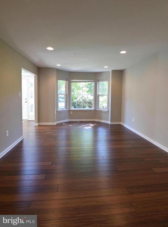 14522 Delcastle Dr, Bowie, MD 20721 - photo 5