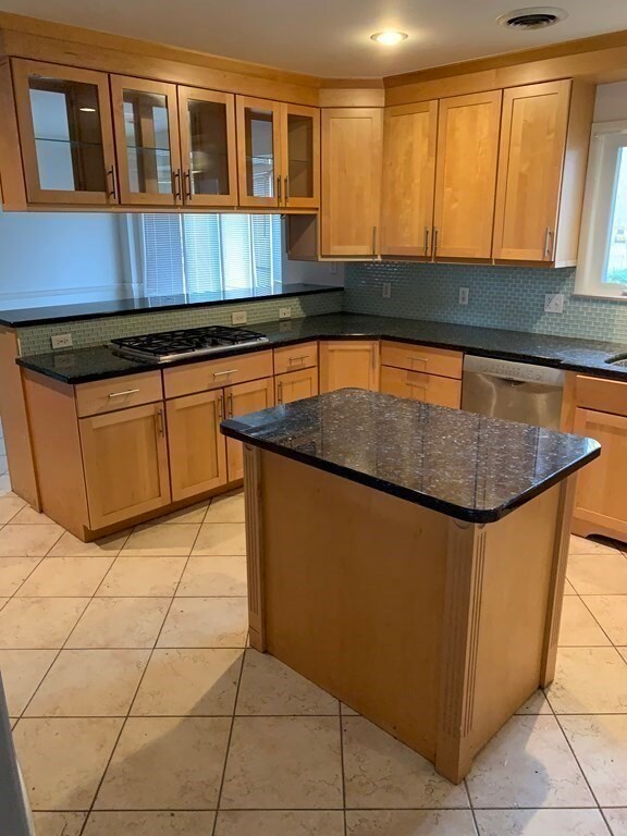 64 Brownell Ave, New Bedford, MA 02740 - photo 7