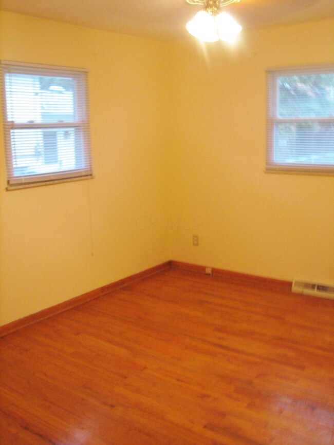 HARDWOOD floors and MOVE-In Condition