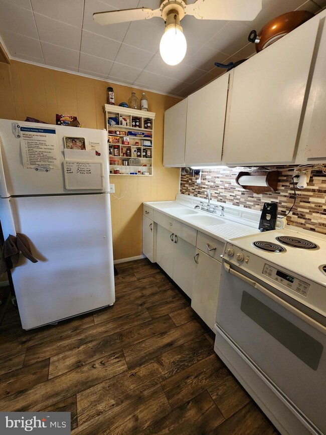 44049 Saint Andrews Church Rd, California, MD 20619 - photo 4