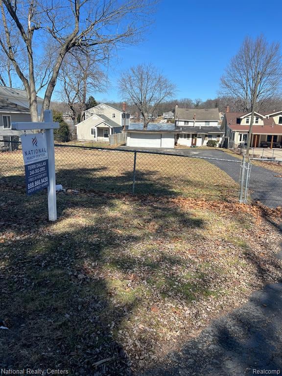 6978 Colony Dr, West Bloomfield, MI 48323 - photo 7