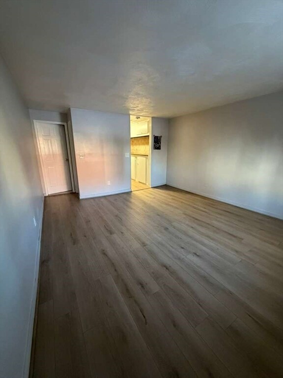 27 Gordon St unit 105, Framingham, MA 01702 - photo 6