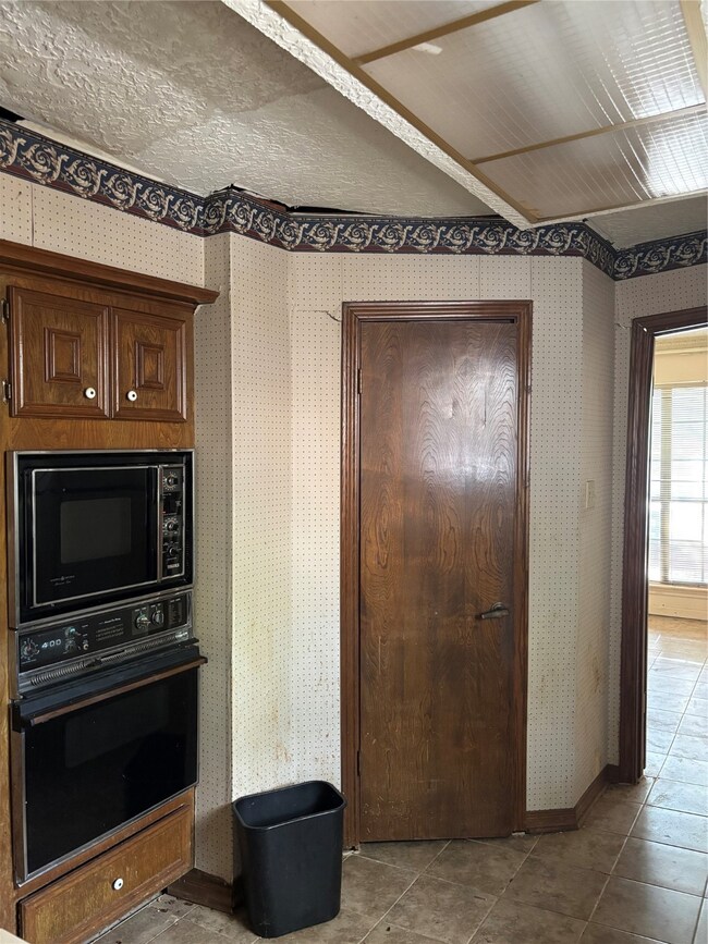 13042 Richmond Ave, Houston, TX 77082 - photo 7