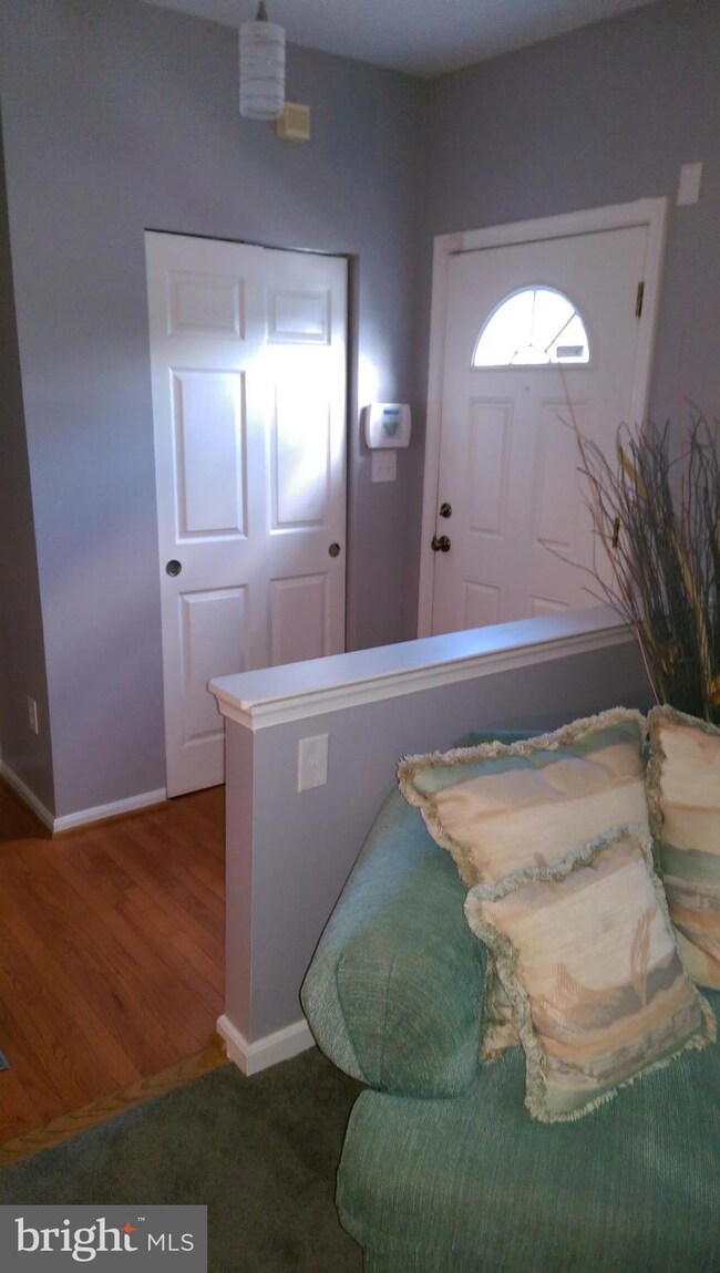 6914 Flag Harbor Dr, District Heights, MD 20747 - photo 7