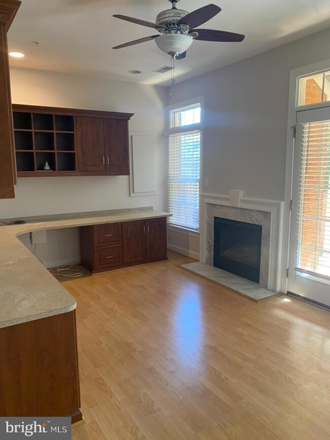 7715 Spoleto Ln, McLean, VA 22102 - photo 2