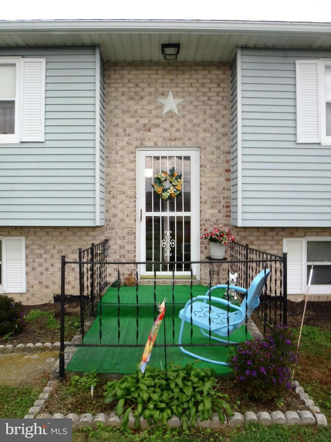 1260 Brechbill Rd, Chambersburg, PA 17202 - photo 2