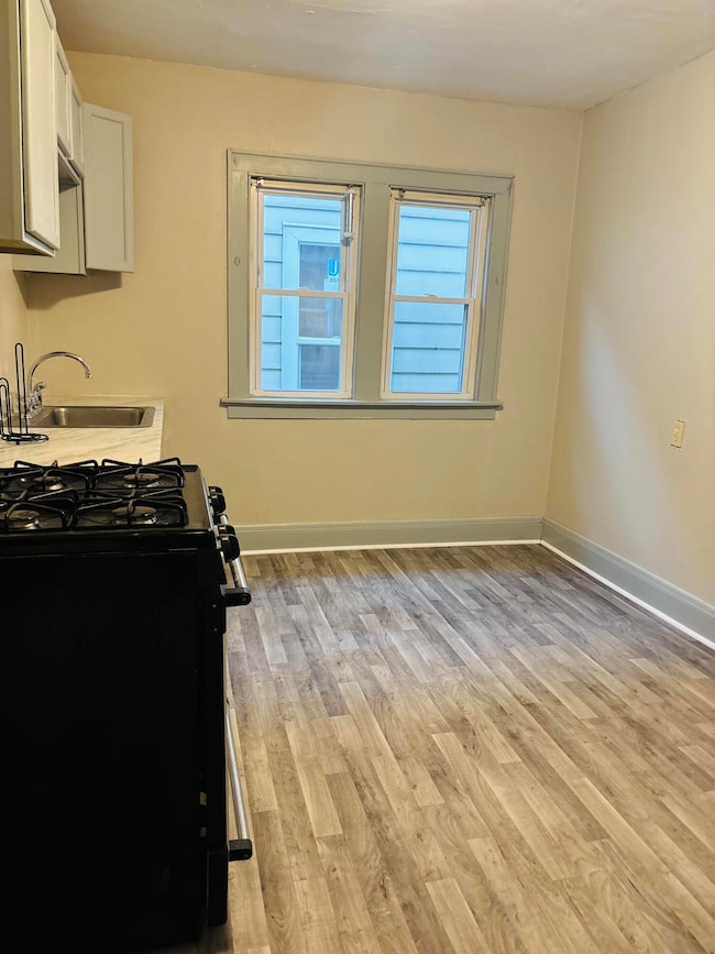 3157 N 15th St, Milwaukee, WI 53206 - photo 5