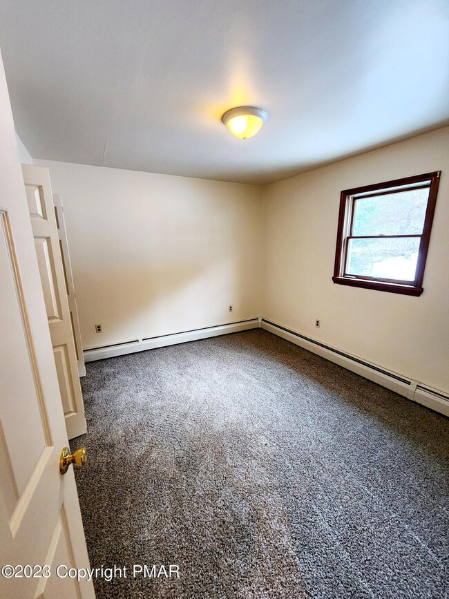 226 S Hunter Hwy, Drums, PA 18222 - photo 6