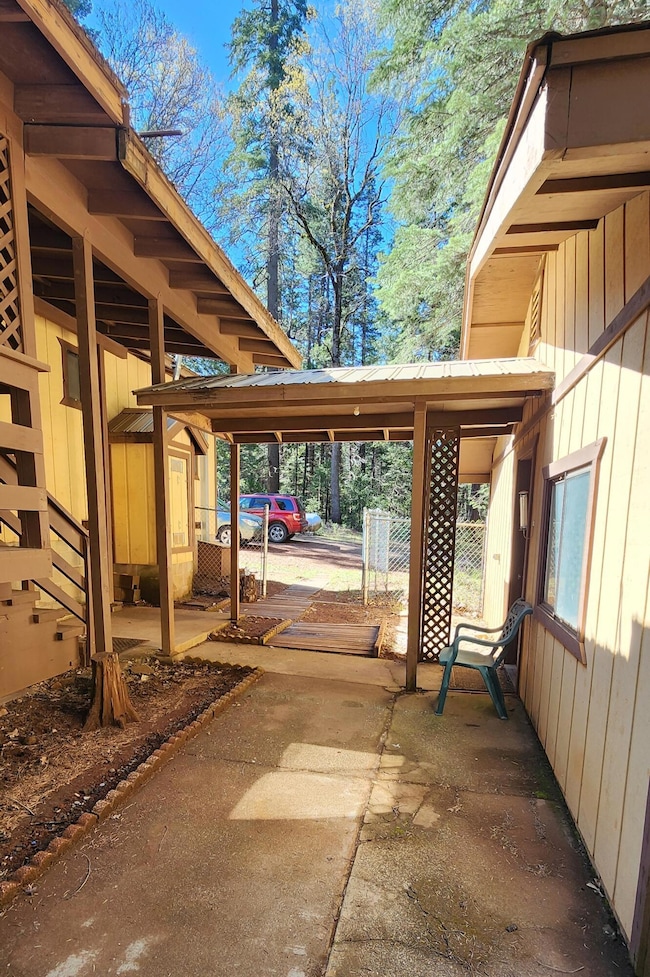 7670 Cedar Crest-3