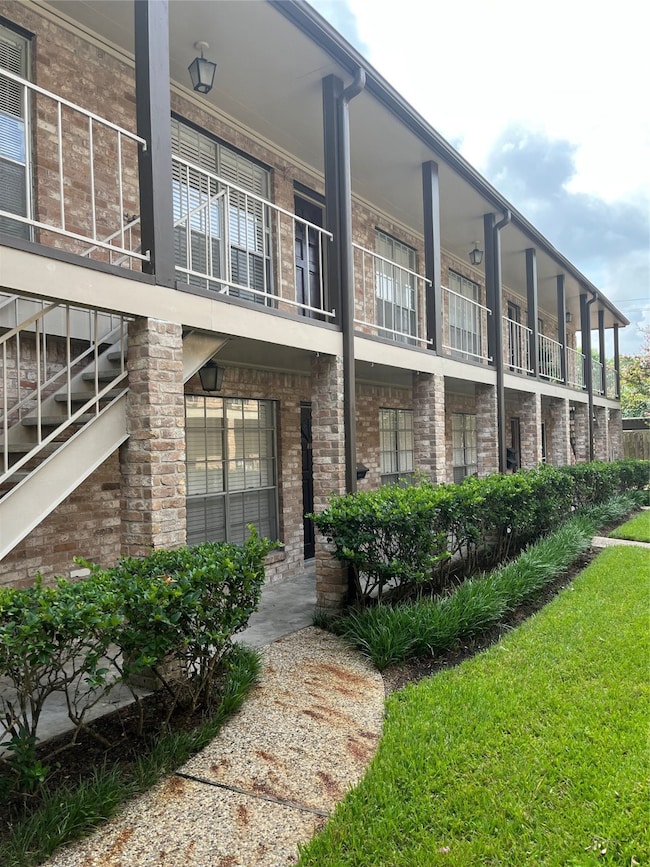 Another view of the entrance to 811A Wax Myrtle.