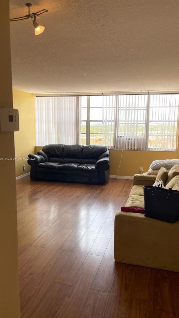 Crestview Towers unit 906, North Miami Beach, FL 33162 - photo 5