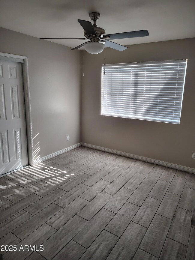 3828 W Krall St, Phoenix, AZ 85019 - photo 4