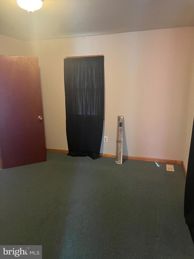 6415 Valley Park Rd, Capitol Heights, MD 20743 - photo 6