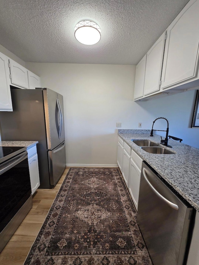 8864 Cottonwood Ln N, Maple Grove, MN 55369 - photo 3