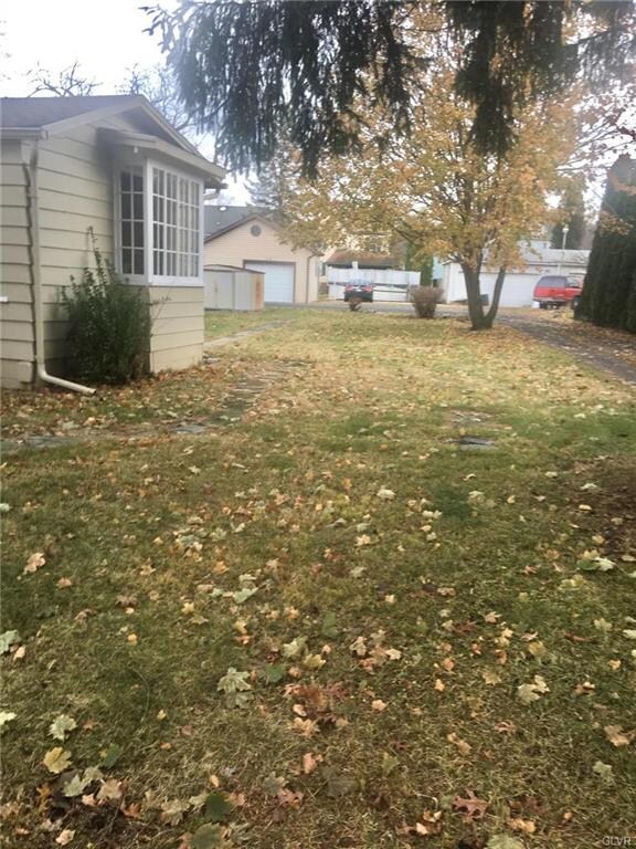 104 N Canal St, Walnutport, PA 18088 - photo 5