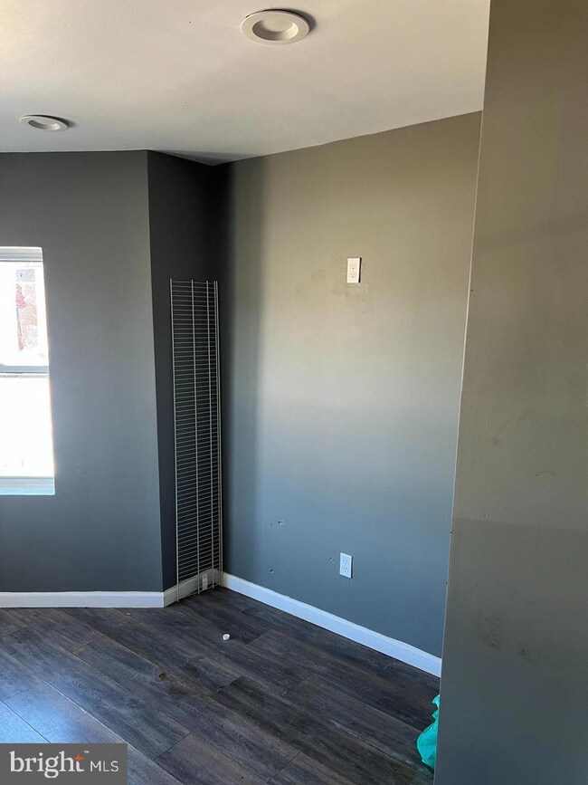 1202 Carl Miller Blvd, Camden, NJ 08104 - photo 3