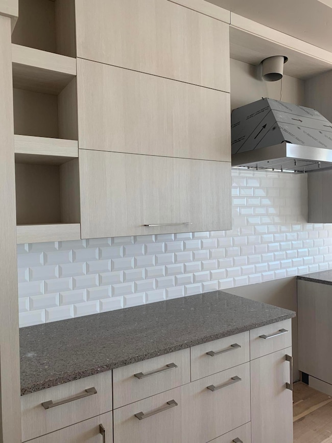 19183 Gateway Loop, Bend, OR 97702 - photo 3