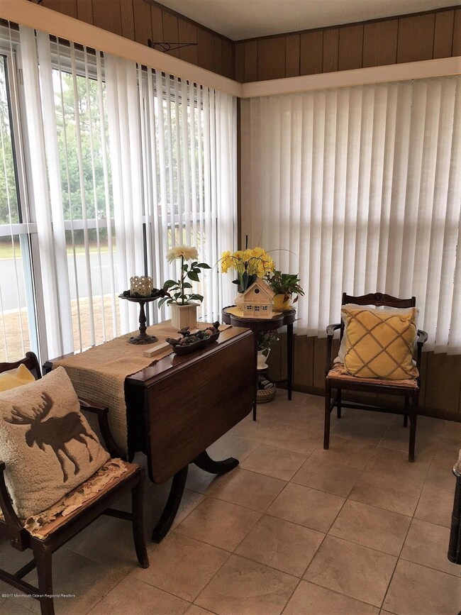 601 Willow St unit A, Lakehurst, NJ 08733 - photo 3