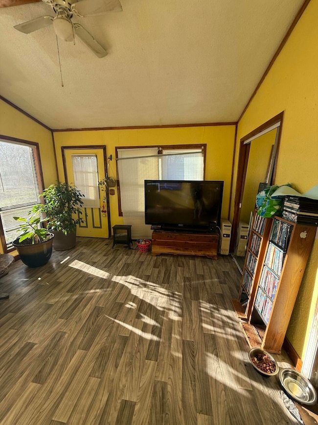 285 Bates St NE, Charleston, TN 37310 - photo 5