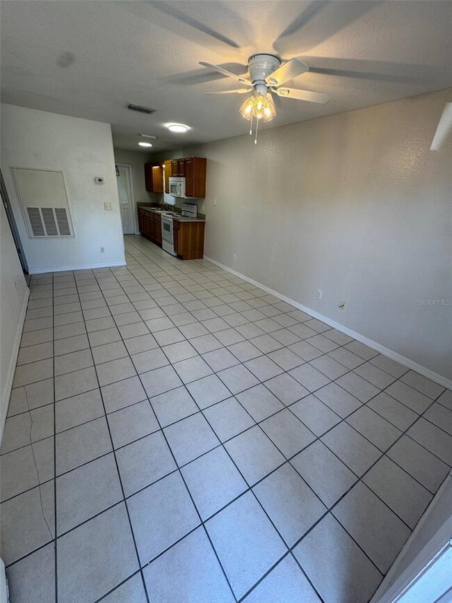 11322 SE 55th Avenue Rd unit 1601, Belleview, FL 34420 - photo 3