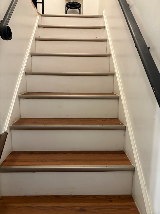 25 Padanaram Rd unit 13, Danbury, CT 06811 - photo 6