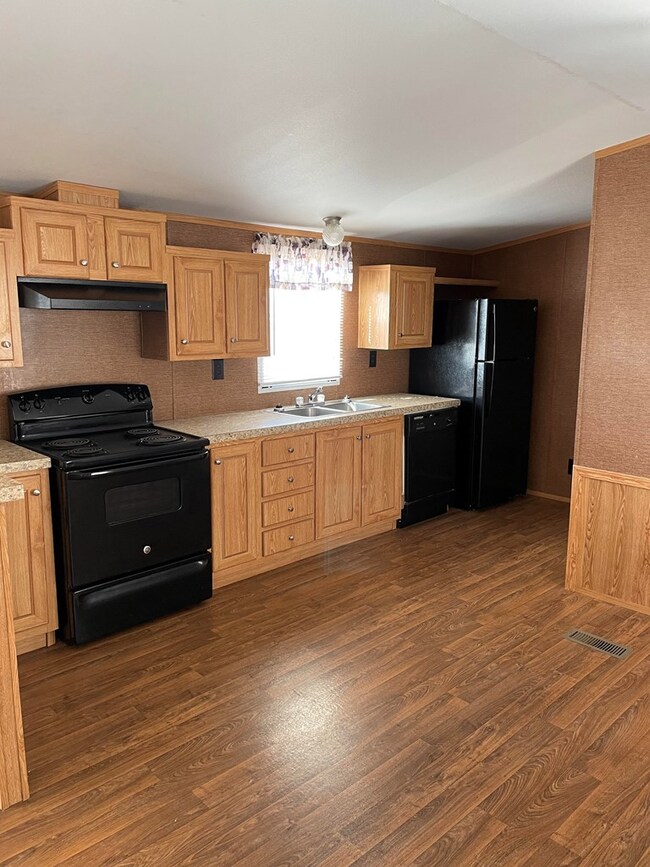 Kitchen with all appliances included
