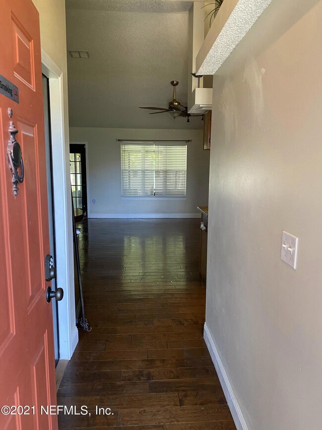 8119 Tessa Terrace E, Jacksonville, FL 32244 - photo 5