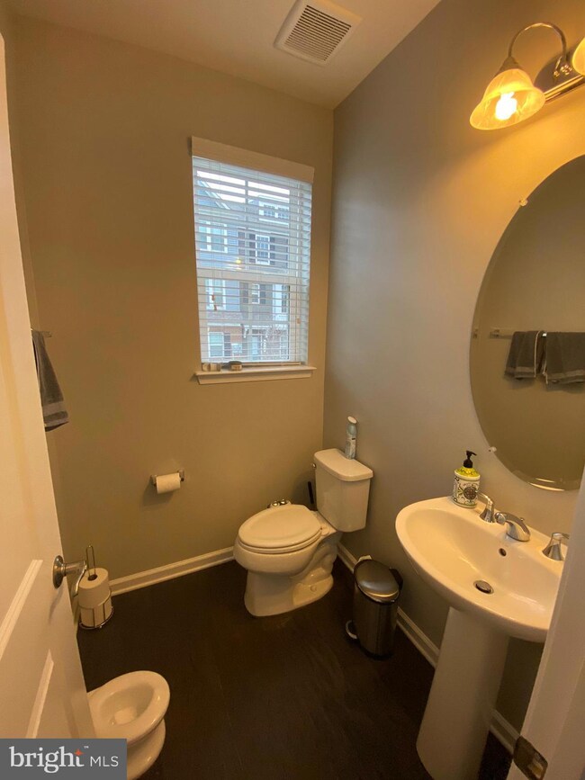 2814 Pinebrook Rd, Landover, MD 20785 - photo 5