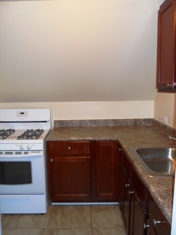 613 Washington St unit 4, Waukegan, IL 60085 - photo 6