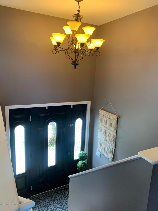 110 Commons Dr, Olyphant, PA 18447 - photo 6