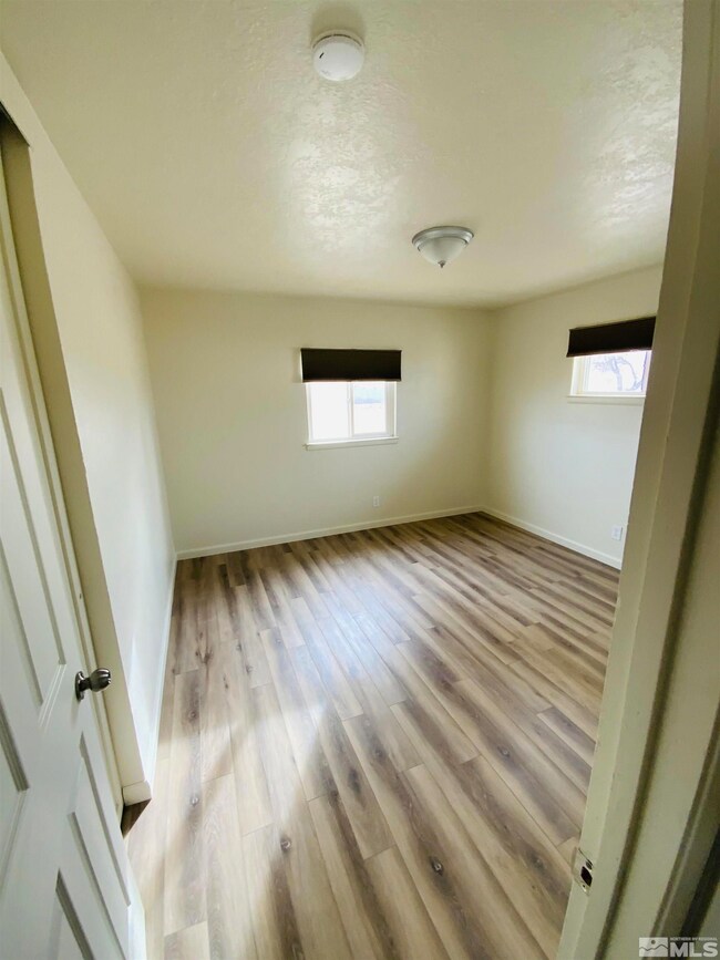 1277 Briggs Ln, Fallon, NV 89406 - photo 6
