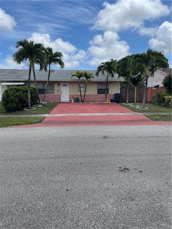 1818 Keenland Cir, West Palm Beach, FL 33415 - photo 2