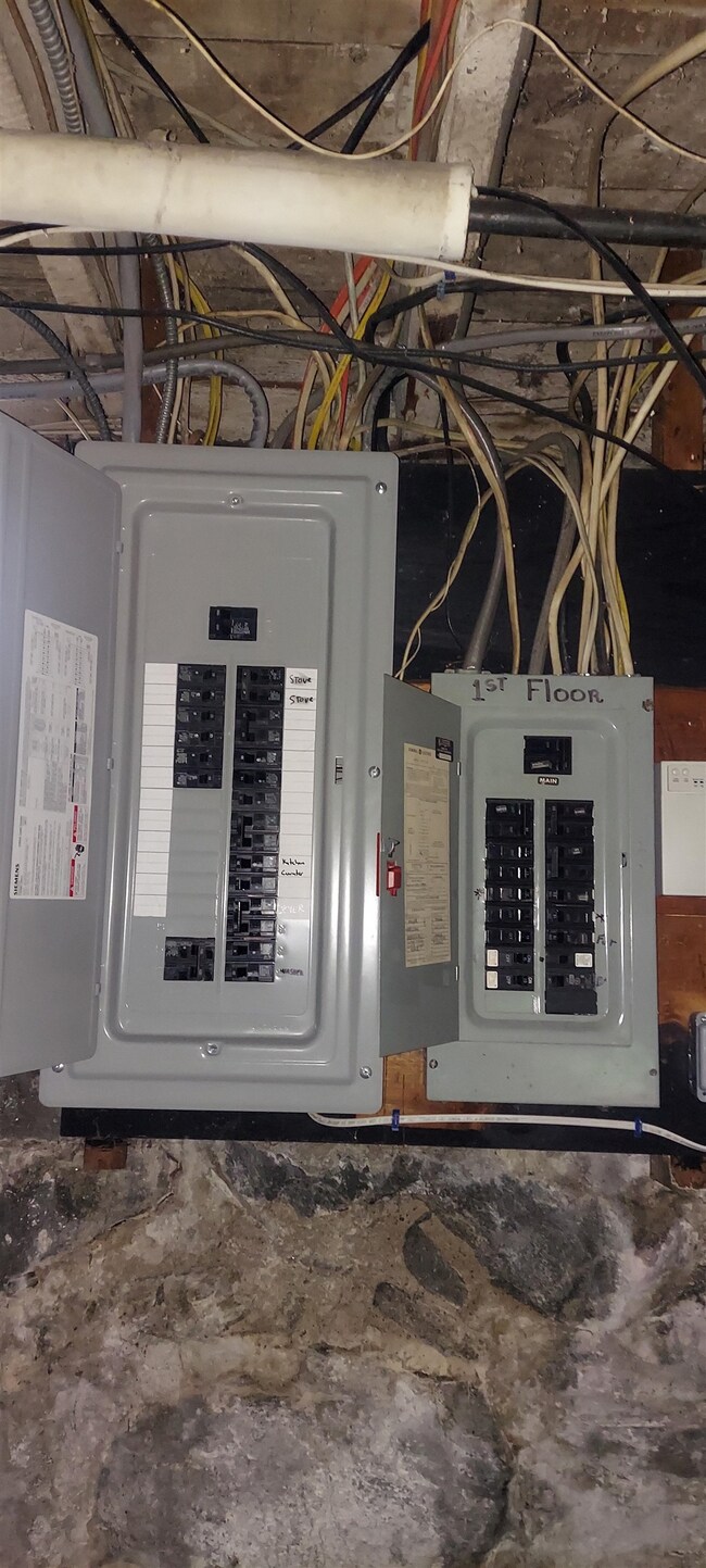 6-8 Highland St, Nashua, NH 03064 - photo 4