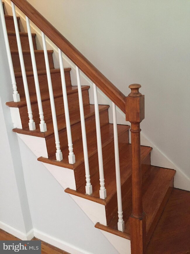 3708 Eastwood Dr, Baltimore, MD 21206 - photo 6