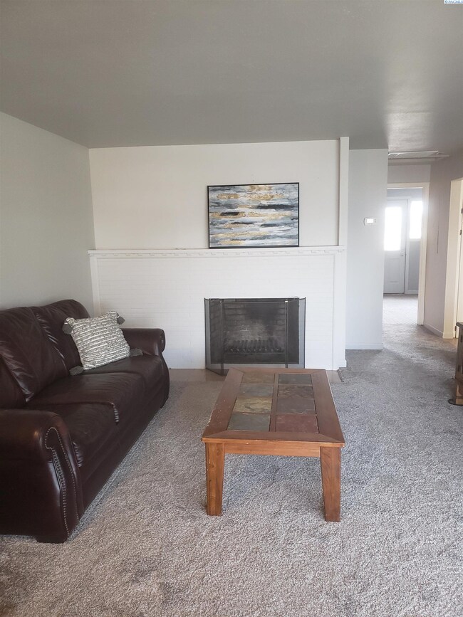 500 S Olson St, Kennewick, WA 99336 - photo 4