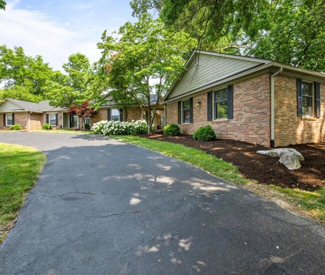 1040 Grider Pond Rd, Bowling Green, KY 42104