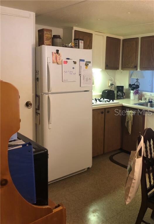 Eat-in Kitchen